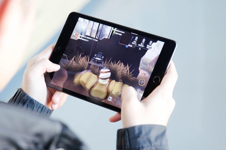 爱思助手正版体验功能：无需付费即可体验热门游戏的操作流程